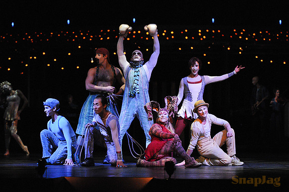QUIDAM-7098